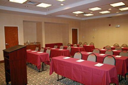 Hampton & Cashiers - Valley Hotel Sapphire